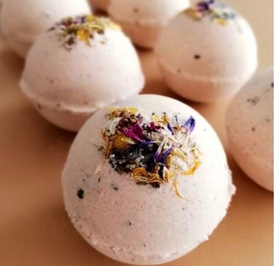 Mama & Me recover & Replenish Bath Bomb