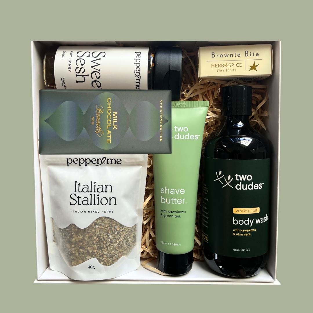 Christmas Groom & Graze