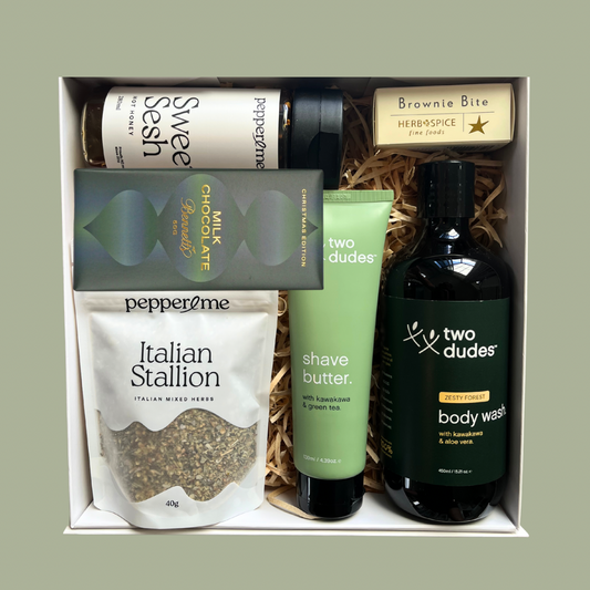 Christmas Groom & Graze