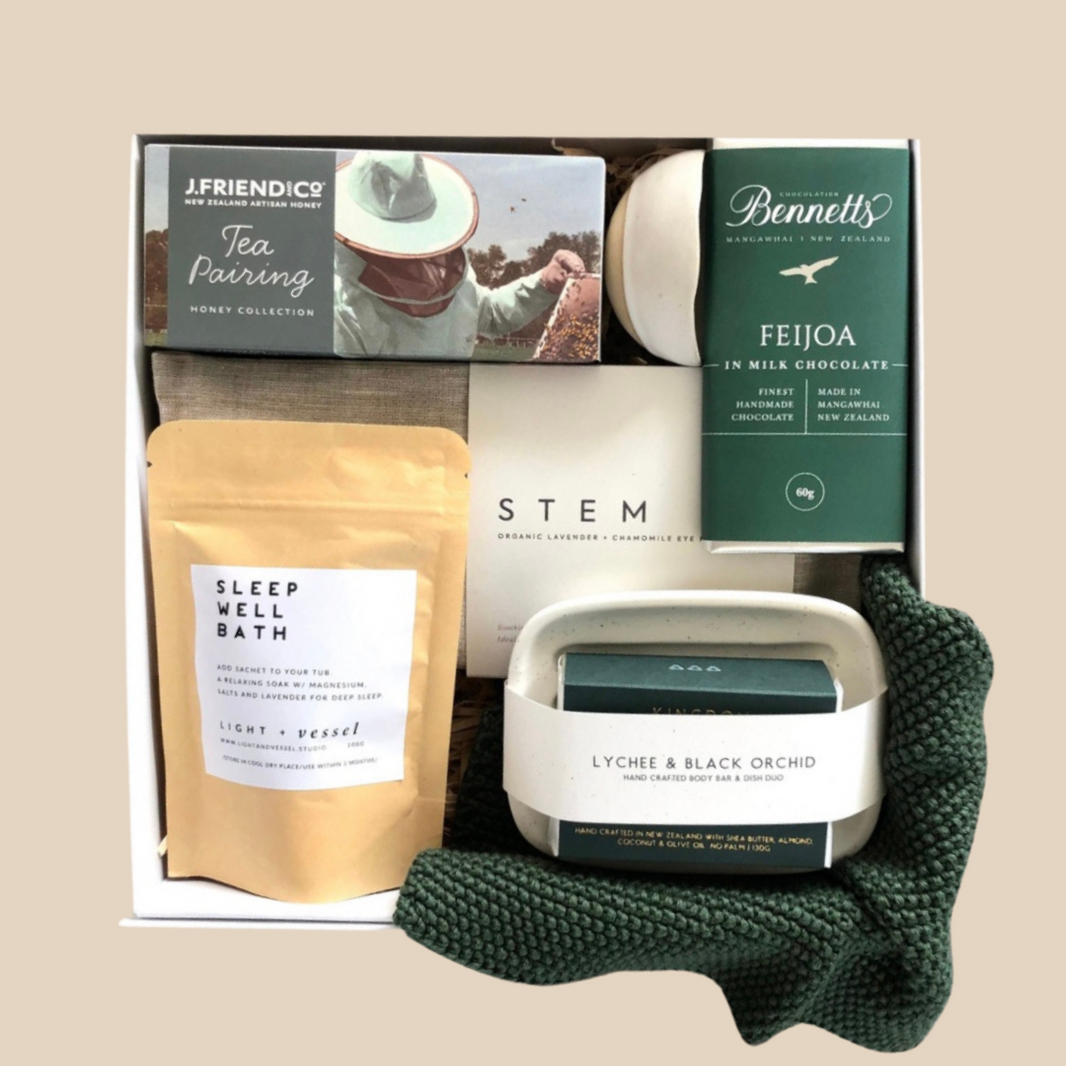 Luxury Gift Boxes and hampers delivered New Zealand wide. – Box and Bow