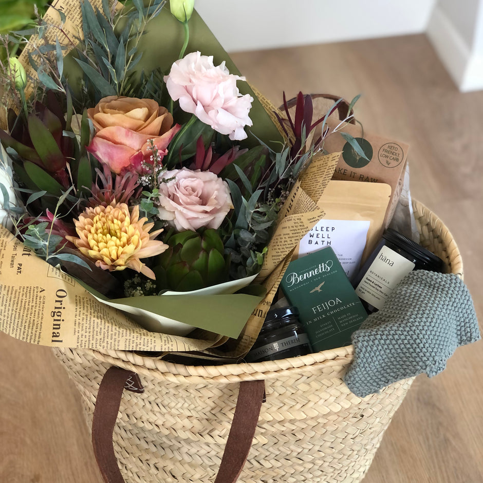 Luxury Gift Boxes and hampers delivered New Zealand wide. – Box and Bow